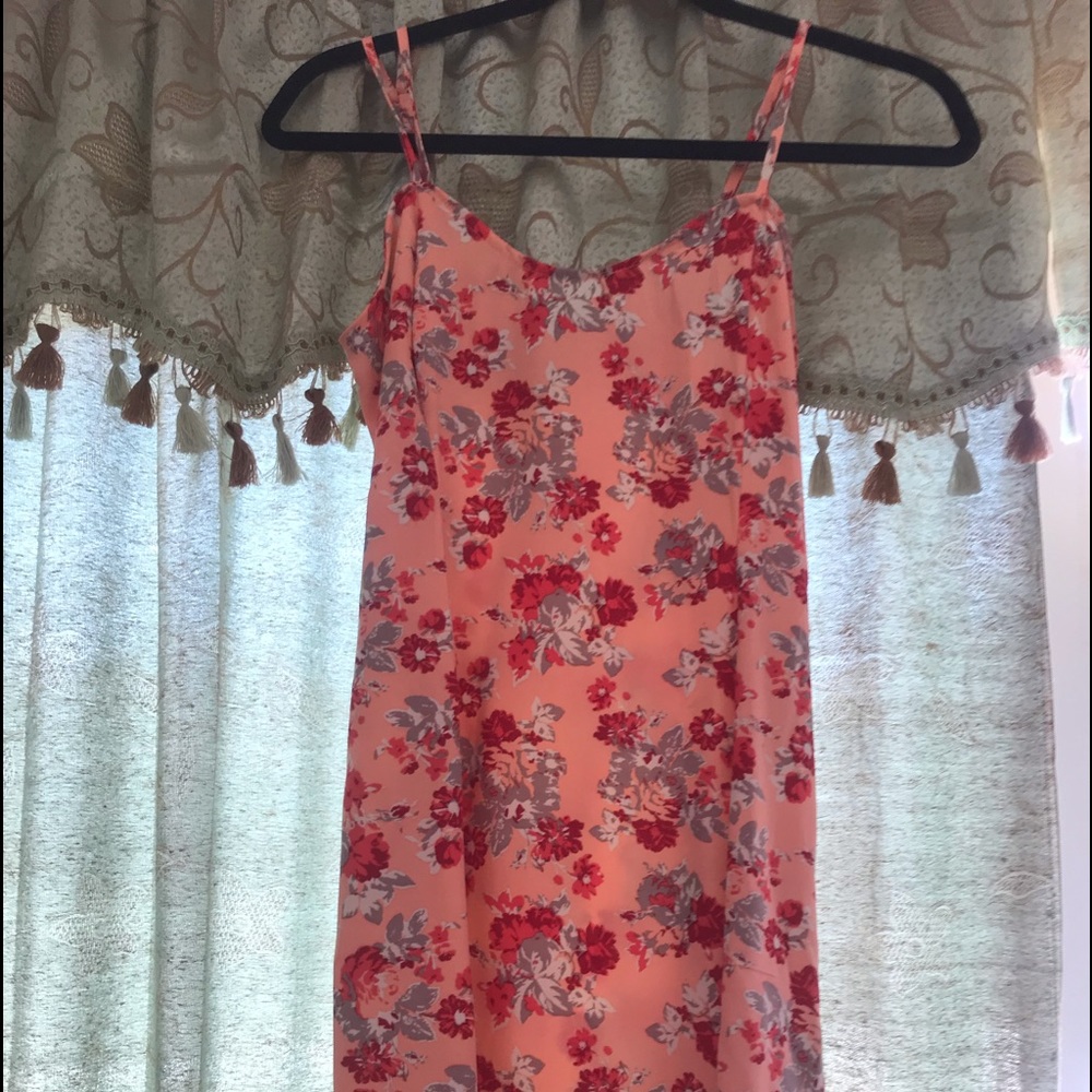 Never worn floral dress size small